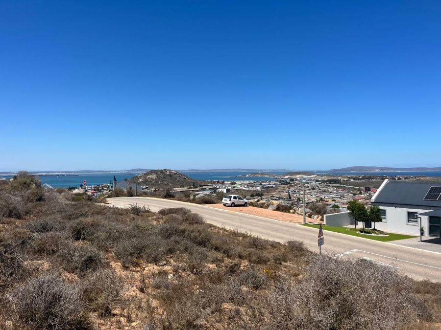 4 Bedroom Property for Sale in Hoogland Western Cape